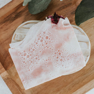 Suntree Soaps Patchouli Mint in soap tray